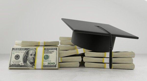 How Can You Get A Study Loan with Low Interest?